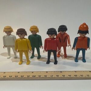 1974 vintage Geobra (playmobil) Colorful Play Figures (lot 7)